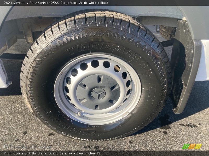 Arctic White / Black 2021 Mercedes-Benz Sprinter 2500 Cargo Van