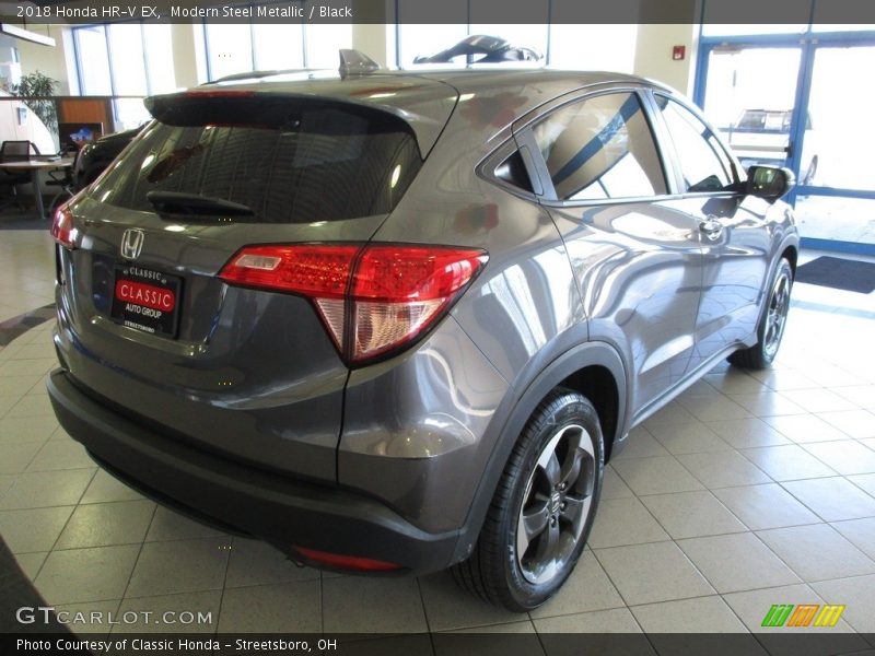 Modern Steel Metallic / Black 2018 Honda HR-V EX