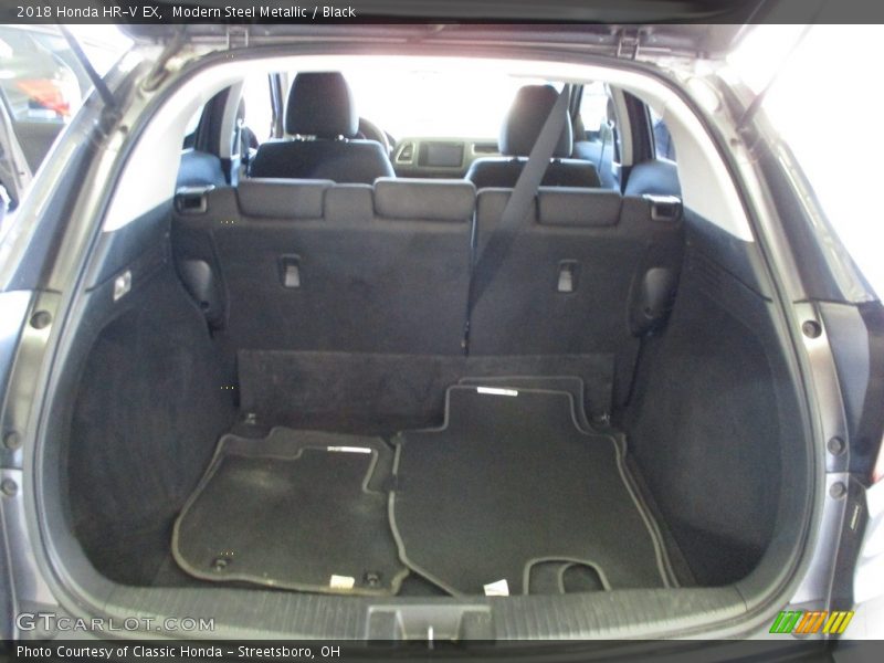 Modern Steel Metallic / Black 2018 Honda HR-V EX