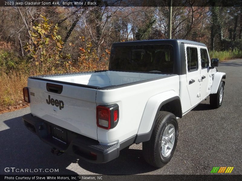 Bright White / Black 2023 Jeep Gladiator Sport 4x4