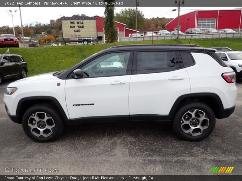 Bright White / Black/Ruby Red 2022 Jeep Compass Trailhawk 4x4