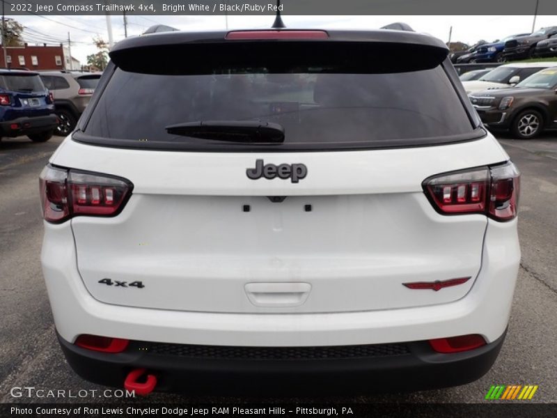 Bright White / Black/Ruby Red 2022 Jeep Compass Trailhawk 4x4