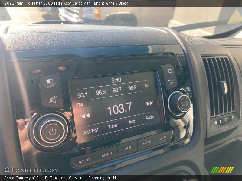 Bright White / Black 2021 Ram ProMaster 2500 High Roof Cargo Van