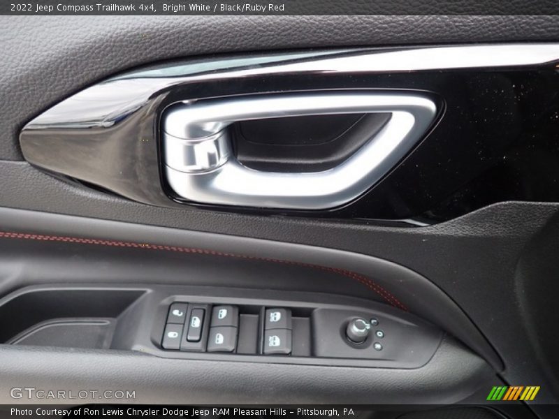 Bright White / Black/Ruby Red 2022 Jeep Compass Trailhawk 4x4