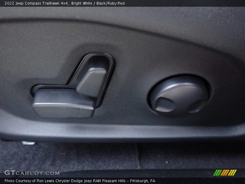 Bright White / Black/Ruby Red 2022 Jeep Compass Trailhawk 4x4