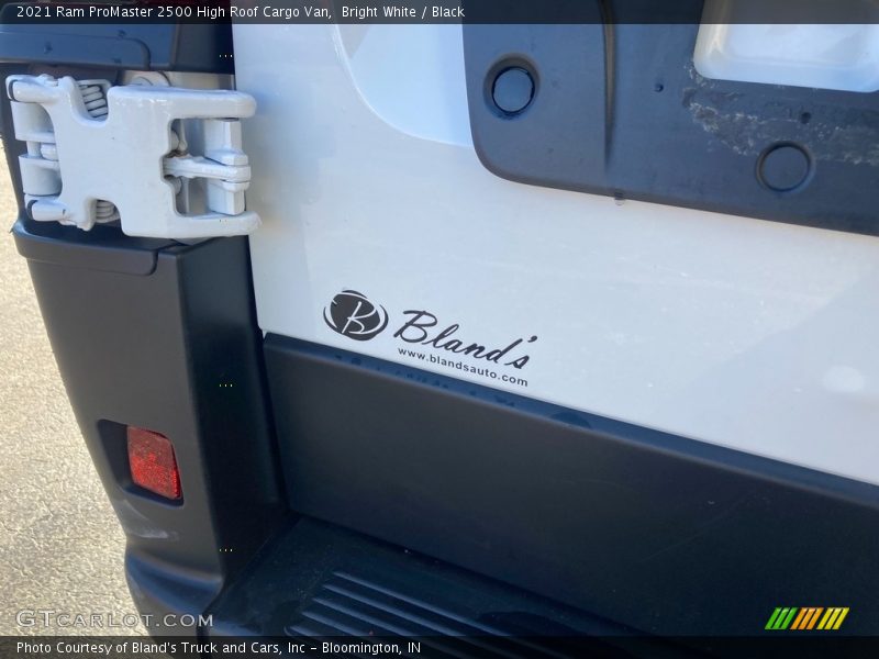 Bright White / Black 2021 Ram ProMaster 2500 High Roof Cargo Van