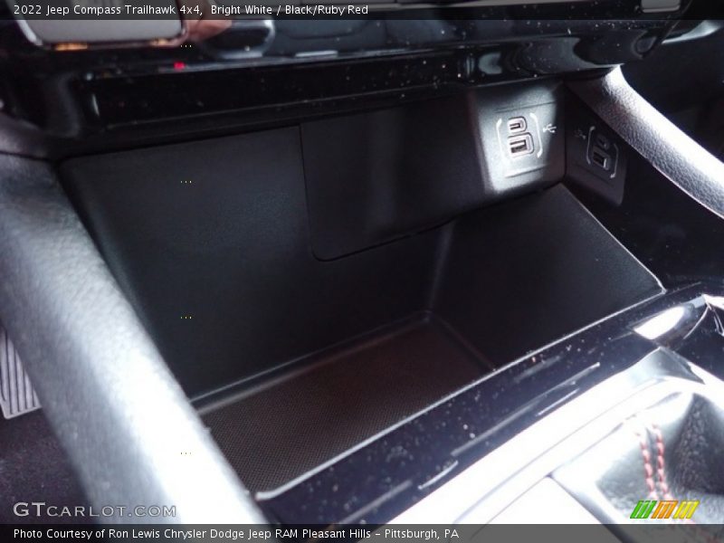 Bright White / Black/Ruby Red 2022 Jeep Compass Trailhawk 4x4