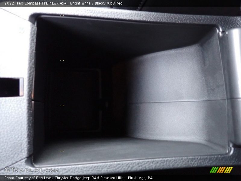 Bright White / Black/Ruby Red 2022 Jeep Compass Trailhawk 4x4