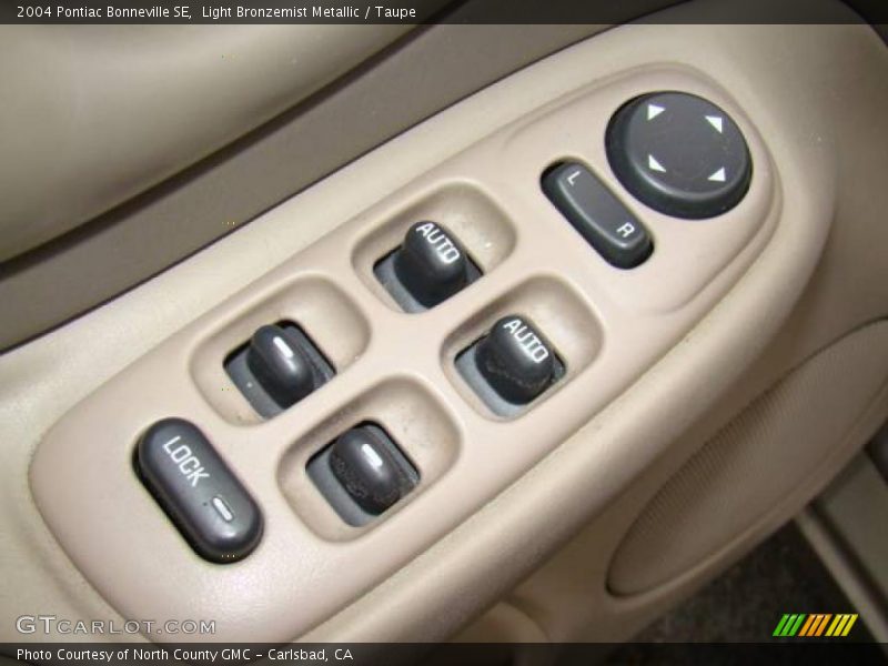 Light Bronzemist Metallic / Taupe 2004 Pontiac Bonneville SE