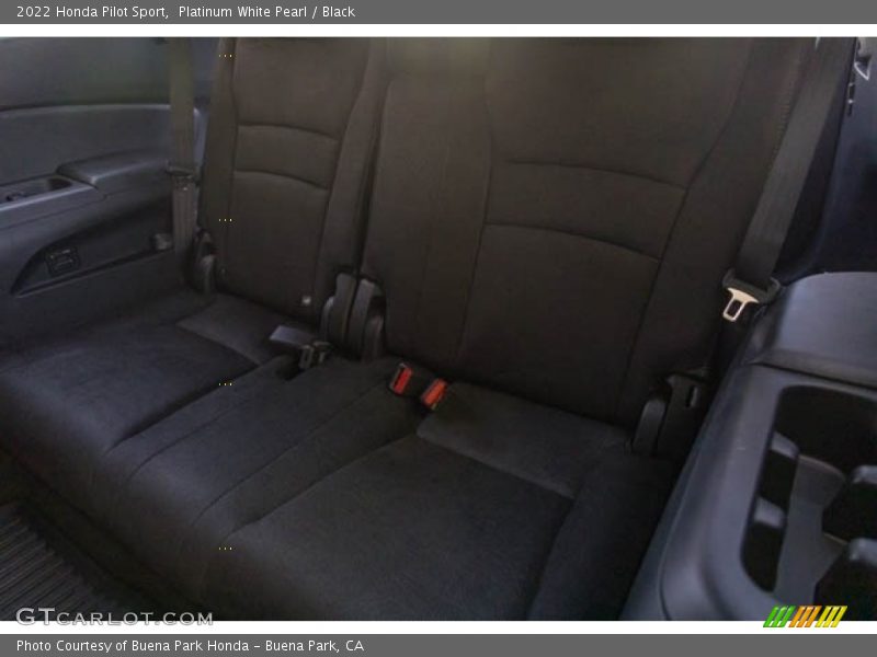 Platinum White Pearl / Black 2022 Honda Pilot Sport