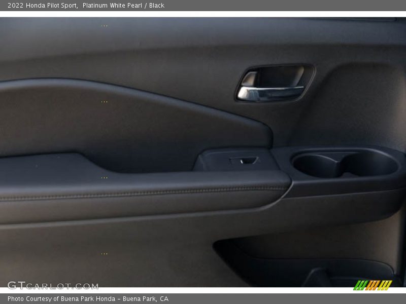Platinum White Pearl / Black 2022 Honda Pilot Sport
