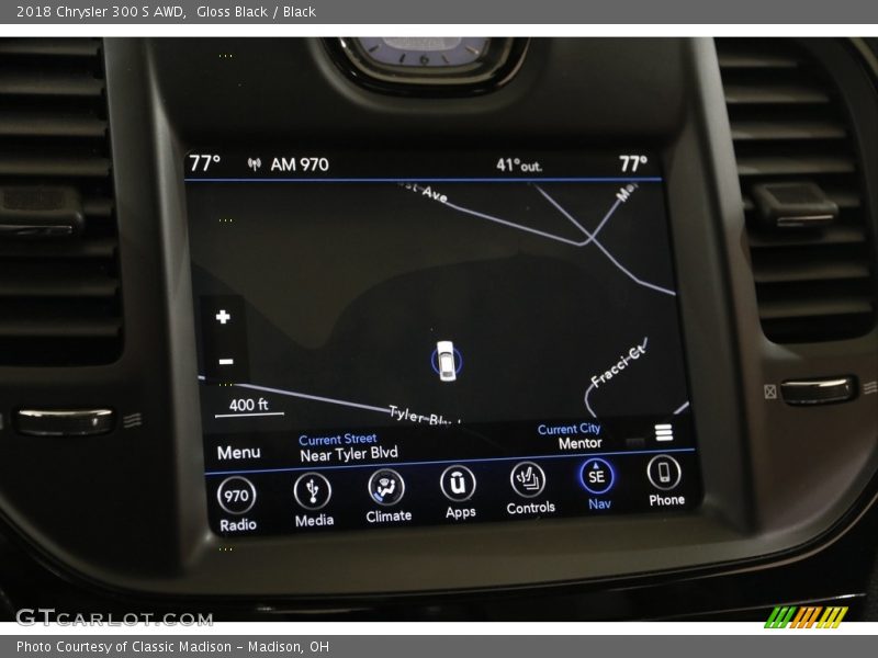 Gloss Black / Black 2018 Chrysler 300 S AWD