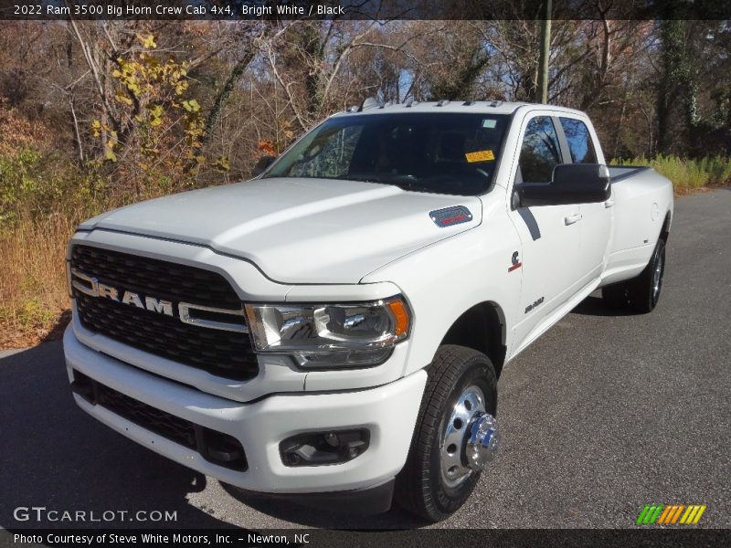 Bright White / Black 2022 Ram 3500 Big Horn Crew Cab 4x4