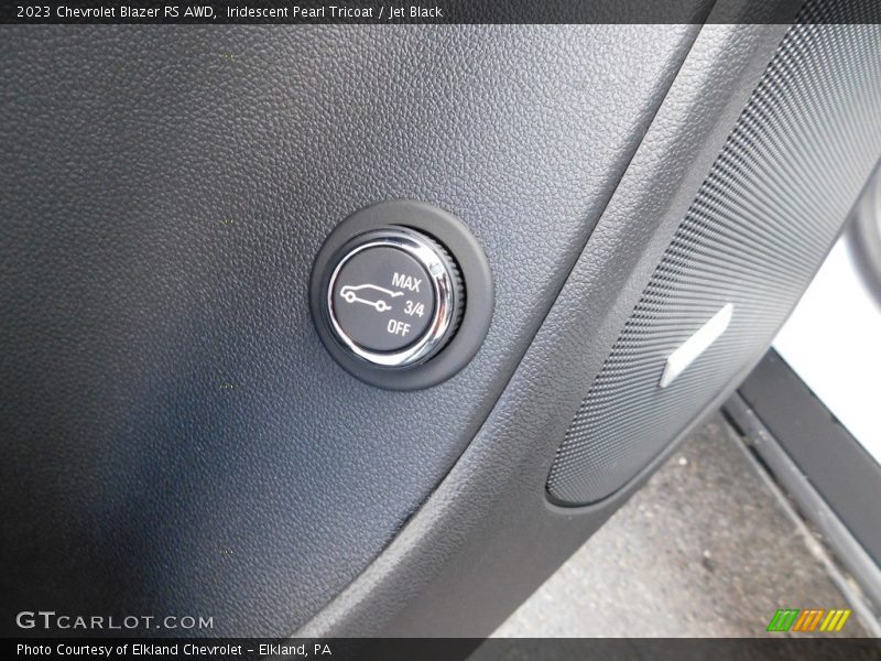 Iridescent Pearl Tricoat / Jet Black 2023 Chevrolet Blazer RS AWD