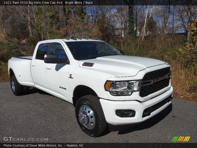 Bright White / Black 2022 Ram 3500 Big Horn Crew Cab 4x4