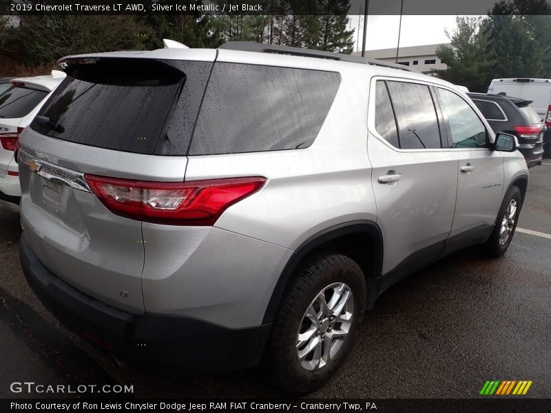 Silver Ice Metallic / Jet Black 2019 Chevrolet Traverse LT AWD