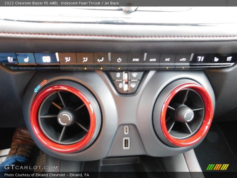 Iridescent Pearl Tricoat / Jet Black 2023 Chevrolet Blazer RS AWD