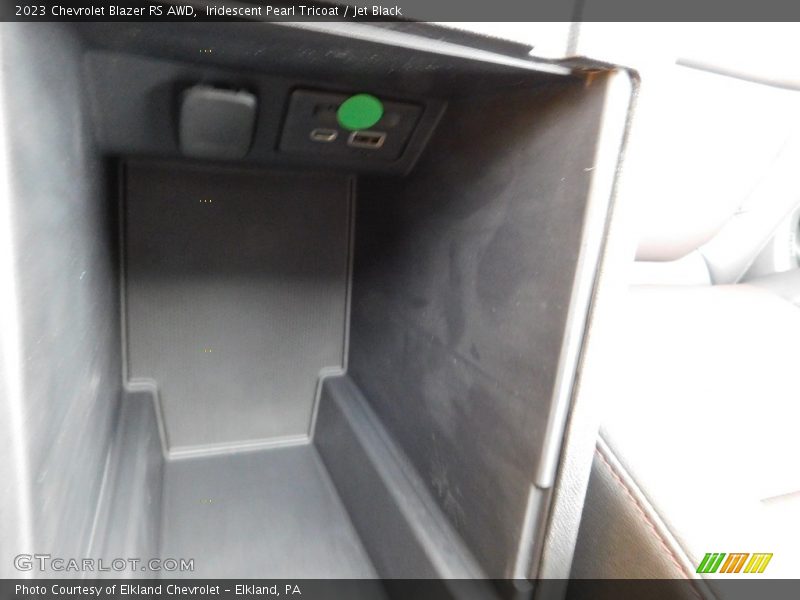 Iridescent Pearl Tricoat / Jet Black 2023 Chevrolet Blazer RS AWD
