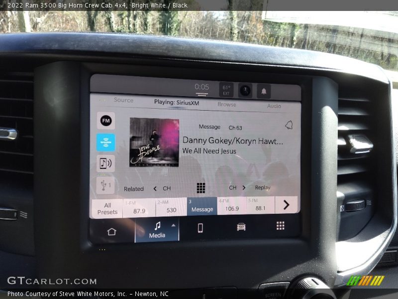 Bright White / Black 2022 Ram 3500 Big Horn Crew Cab 4x4