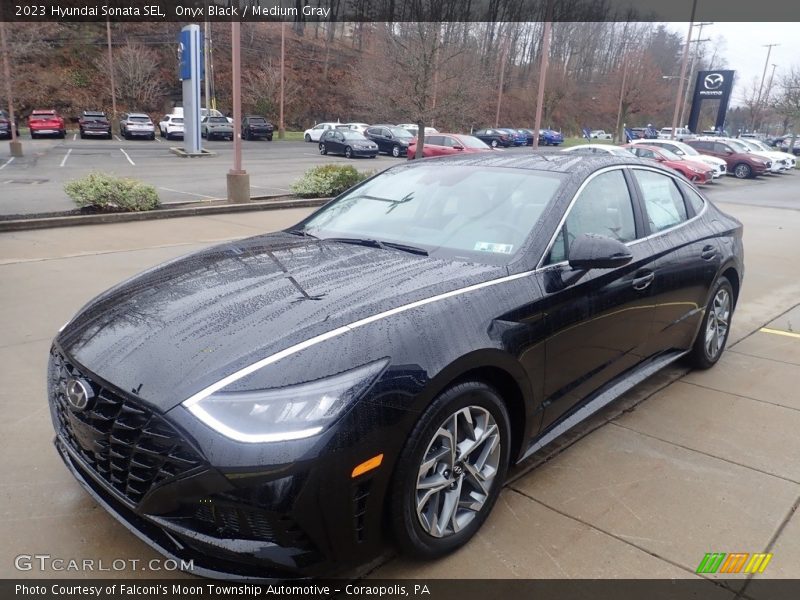 Front 3/4 View of 2023 Sonata SEL