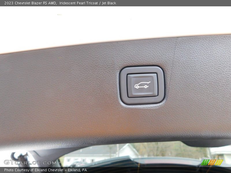 Iridescent Pearl Tricoat / Jet Black 2023 Chevrolet Blazer RS AWD