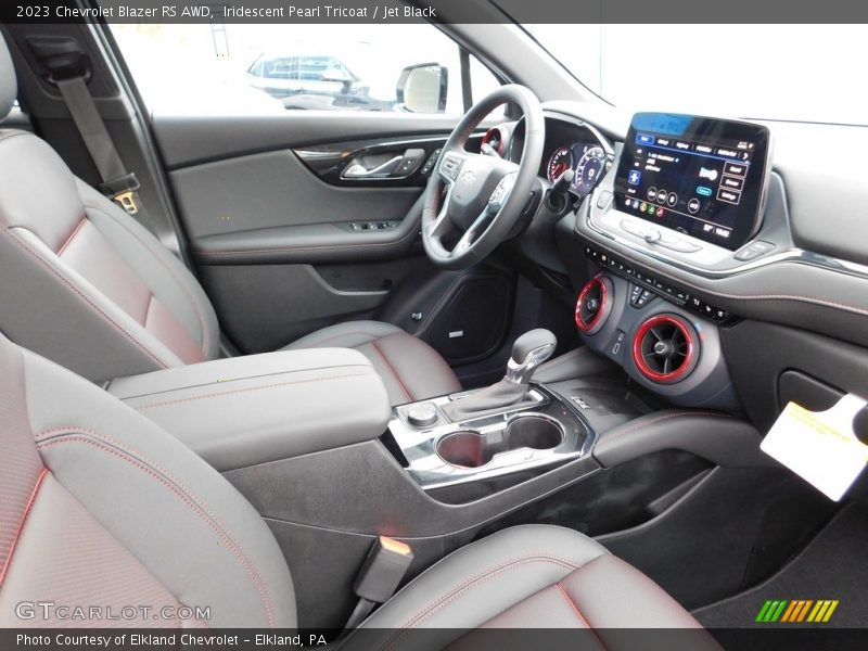 Iridescent Pearl Tricoat / Jet Black 2023 Chevrolet Blazer RS AWD