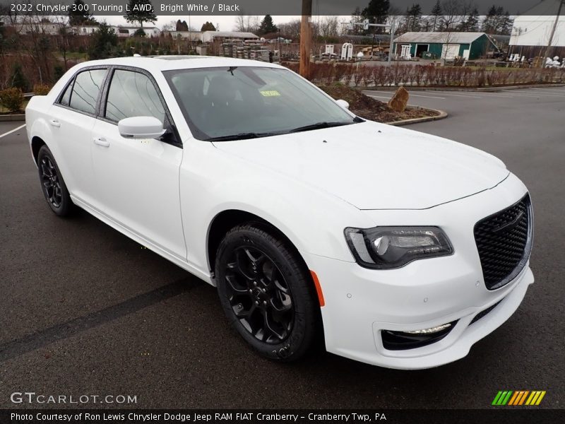 Front 3/4 View of 2022 300 Touring L AWD