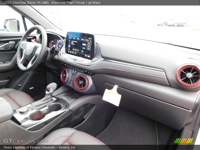 Iridescent Pearl Tricoat / Jet Black 2023 Chevrolet Blazer RS AWD