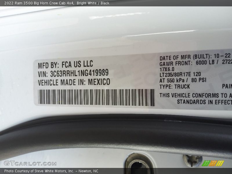 Bright White / Black 2022 Ram 3500 Big Horn Crew Cab 4x4