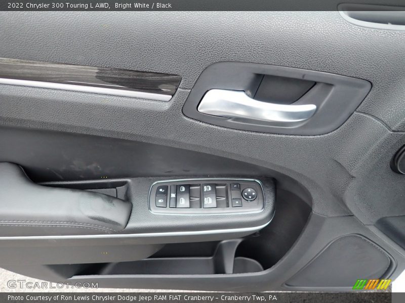 Bright White / Black 2022 Chrysler 300 Touring L AWD