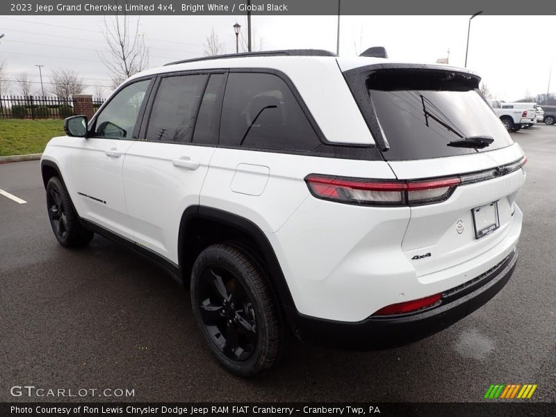 Bright White / Global Black 2023 Jeep Grand Cherokee Limited 4x4