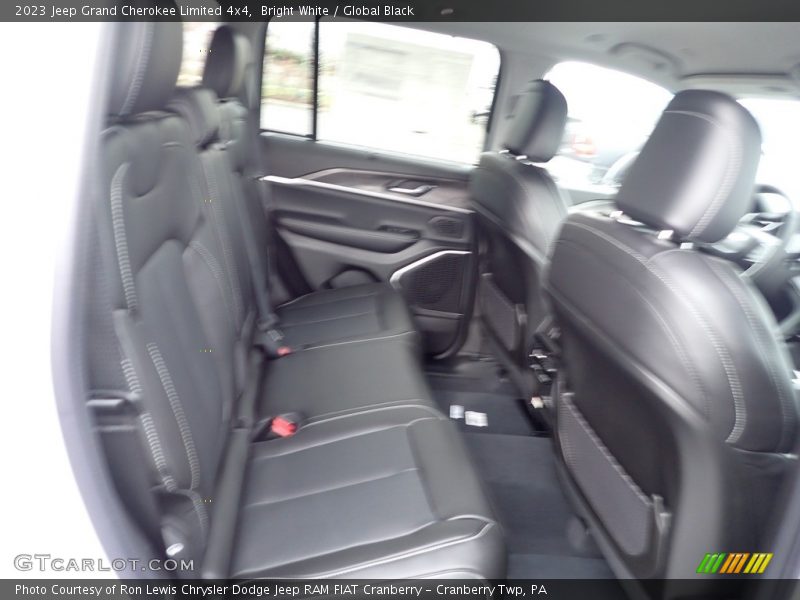 Bright White / Global Black 2023 Jeep Grand Cherokee Limited 4x4