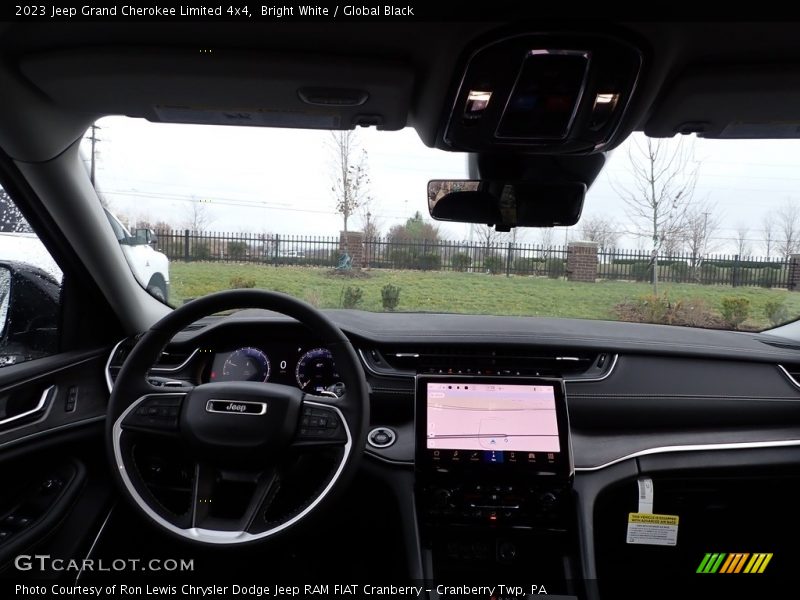 Bright White / Global Black 2023 Jeep Grand Cherokee Limited 4x4