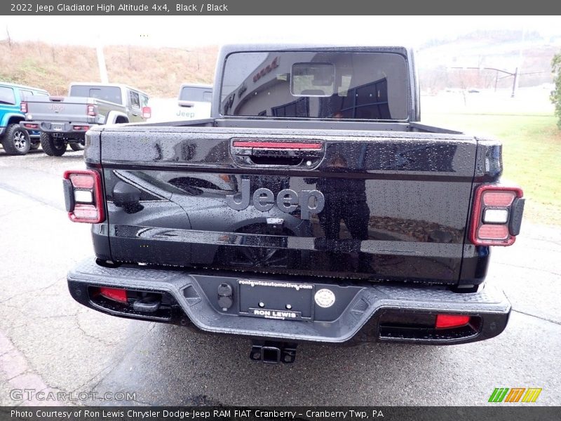 Black / Black 2022 Jeep Gladiator High Altitude 4x4