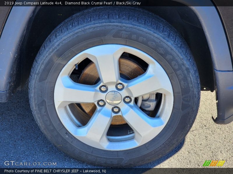 Diamond Black Crystal Pearl / Black/Ski Gray 2019 Jeep Compass Latitude 4x4