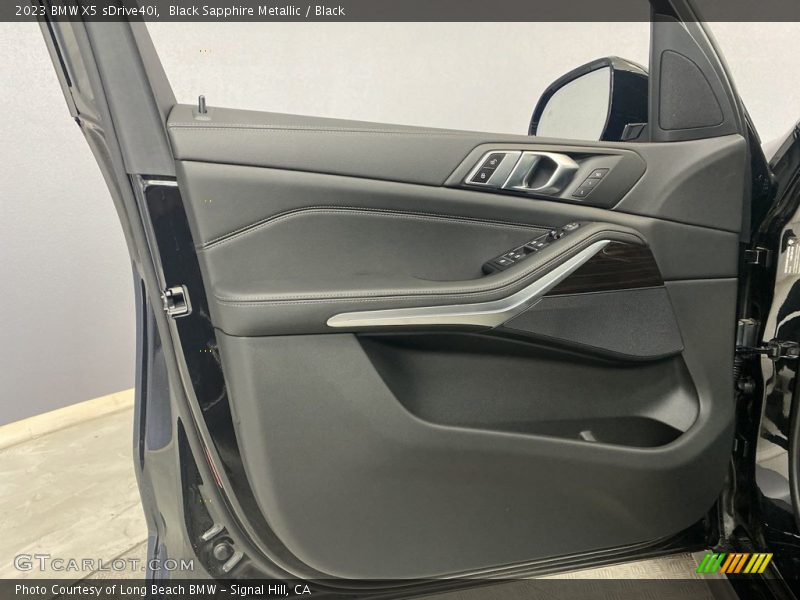 Black Sapphire Metallic / Black 2023 BMW X5 sDrive40i
