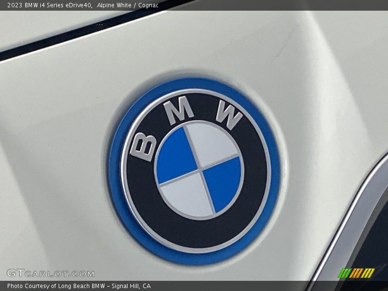 Alpine White / Cognac 2023 BMW i4 Series eDrive40