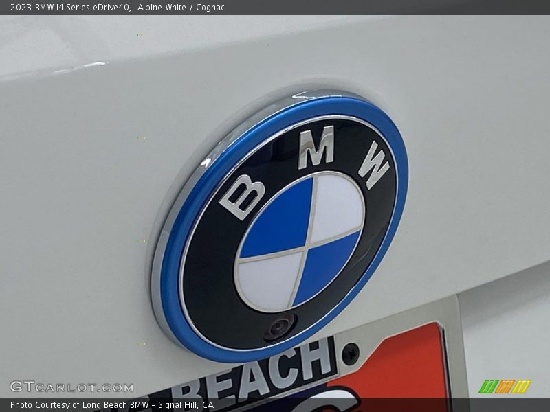 Alpine White / Cognac 2023 BMW i4 Series eDrive40