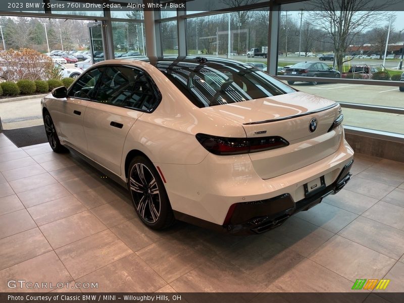 Alpine White / Black 2023 BMW 7 Series 760i xDrive Sedan
