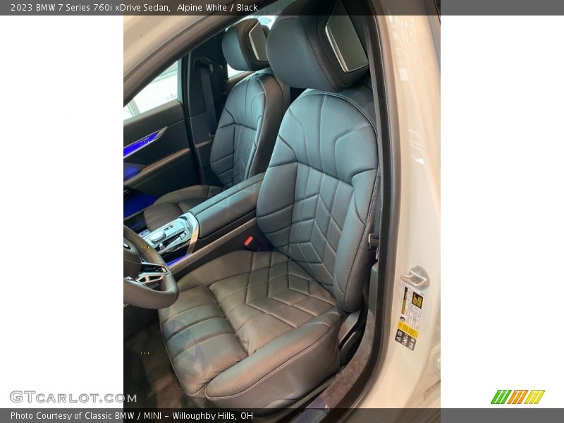 Front Seat of 2023 7 Series 760i xDrive Sedan