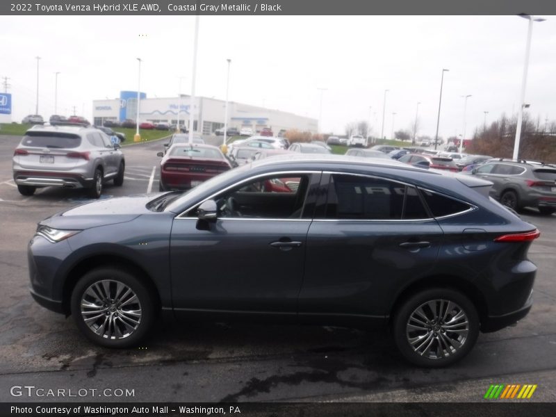 Coastal Gray Metallic / Black 2022 Toyota Venza Hybrid XLE AWD