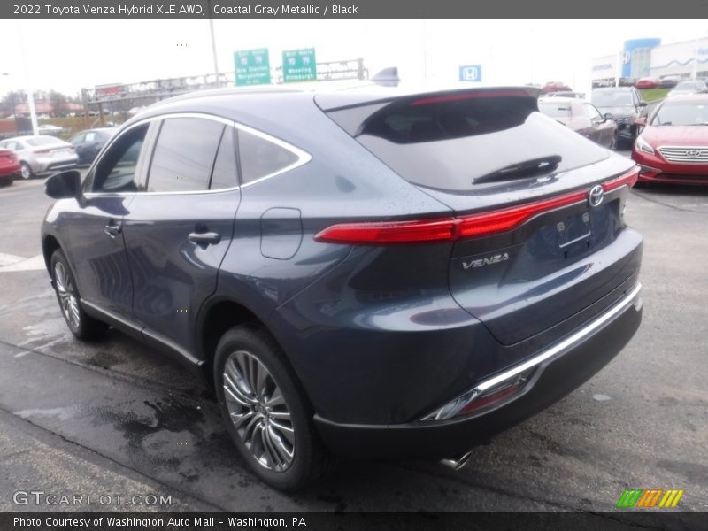 Coastal Gray Metallic / Black 2022 Toyota Venza Hybrid XLE AWD