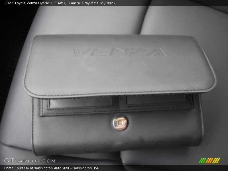 Coastal Gray Metallic / Black 2022 Toyota Venza Hybrid XLE AWD