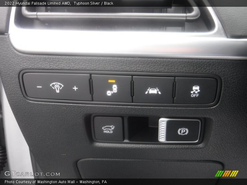 Typhoon Silver / Black 2022 Hyundai Palisade Limited AWD