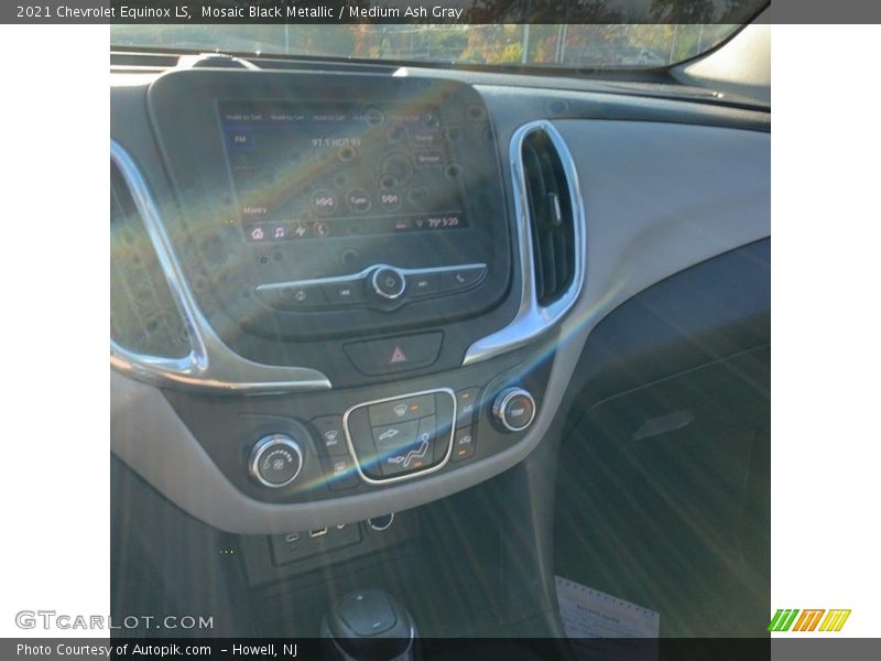 Mosaic Black Metallic / Medium Ash Gray 2021 Chevrolet Equinox LS