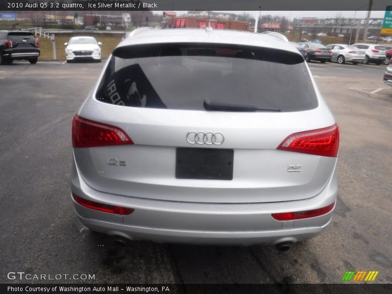 Ice Silver Metallic / Black 2010 Audi Q5 3.2 quattro