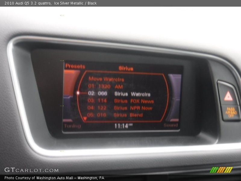 Ice Silver Metallic / Black 2010 Audi Q5 3.2 quattro