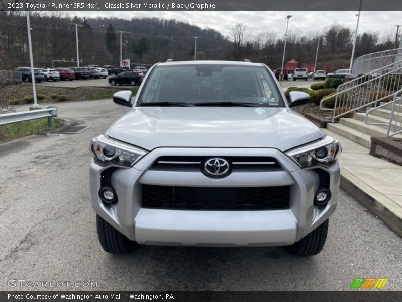 Classic Silver Metallic / Black/Graphite 2023 Toyota 4Runner SR5 4x4