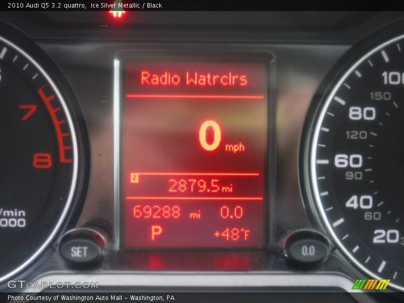Ice Silver Metallic / Black 2010 Audi Q5 3.2 quattro