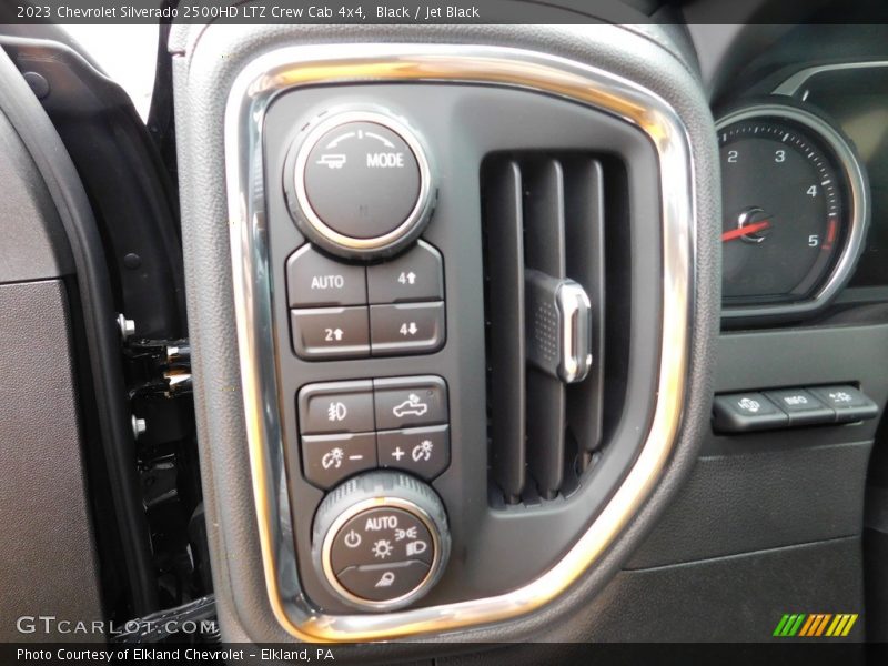 Black / Jet Black 2023 Chevrolet Silverado 2500HD LTZ Crew Cab 4x4